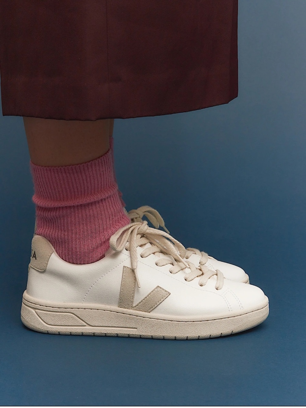 VEJA URCA CWL SNEAKERS SIZE 7 NWT